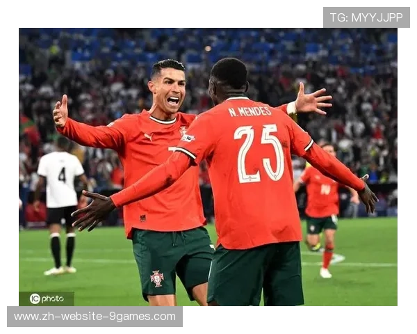 C罗完成60米狂奔破门，全网再次跪了