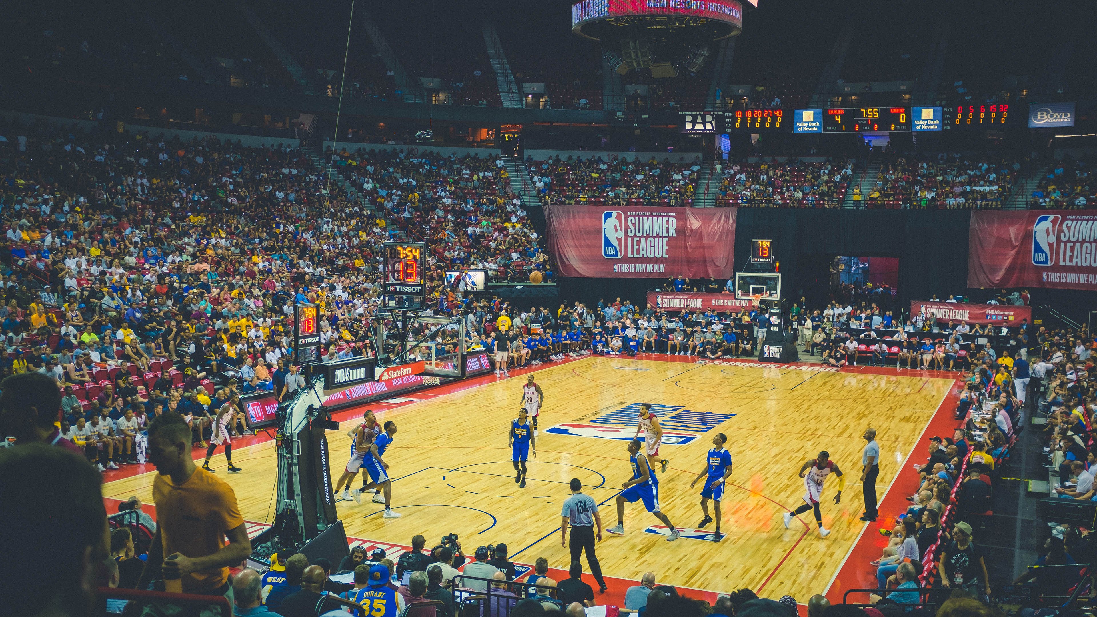 九游下载安装-CBA球队引进外援助力争冠，cba外援政策变化历程