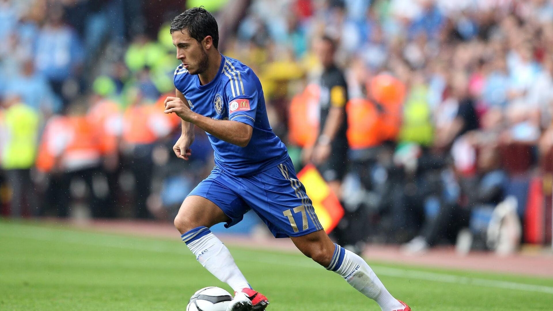 九游体育app-球迷协会组织活跃提升观赛体验与凝聚力，球迷协会简介